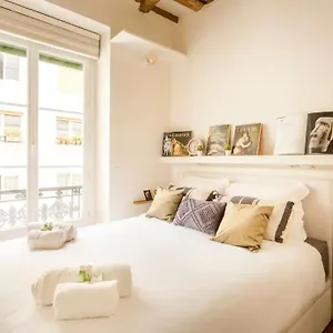 https://picasso-rue-debelleyme-4-places.fr-paris.fr